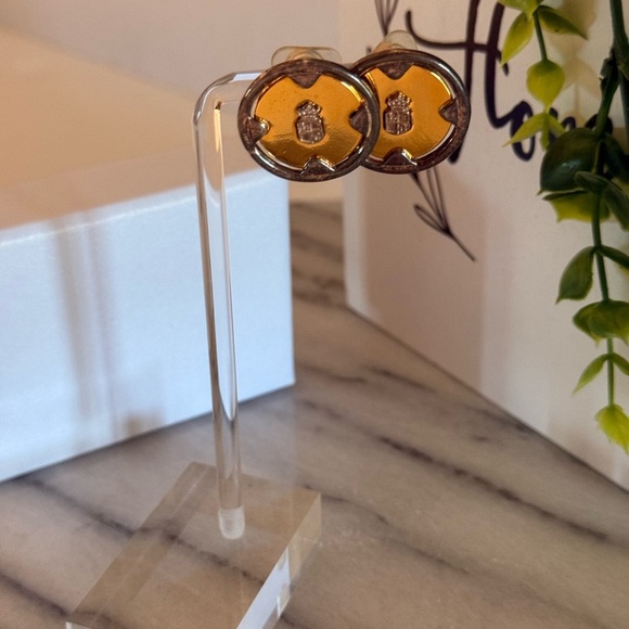 Vintage Liz Claiborne Gold Tone Pierced Earrings Signed Posts Round - Picture 9 of 11